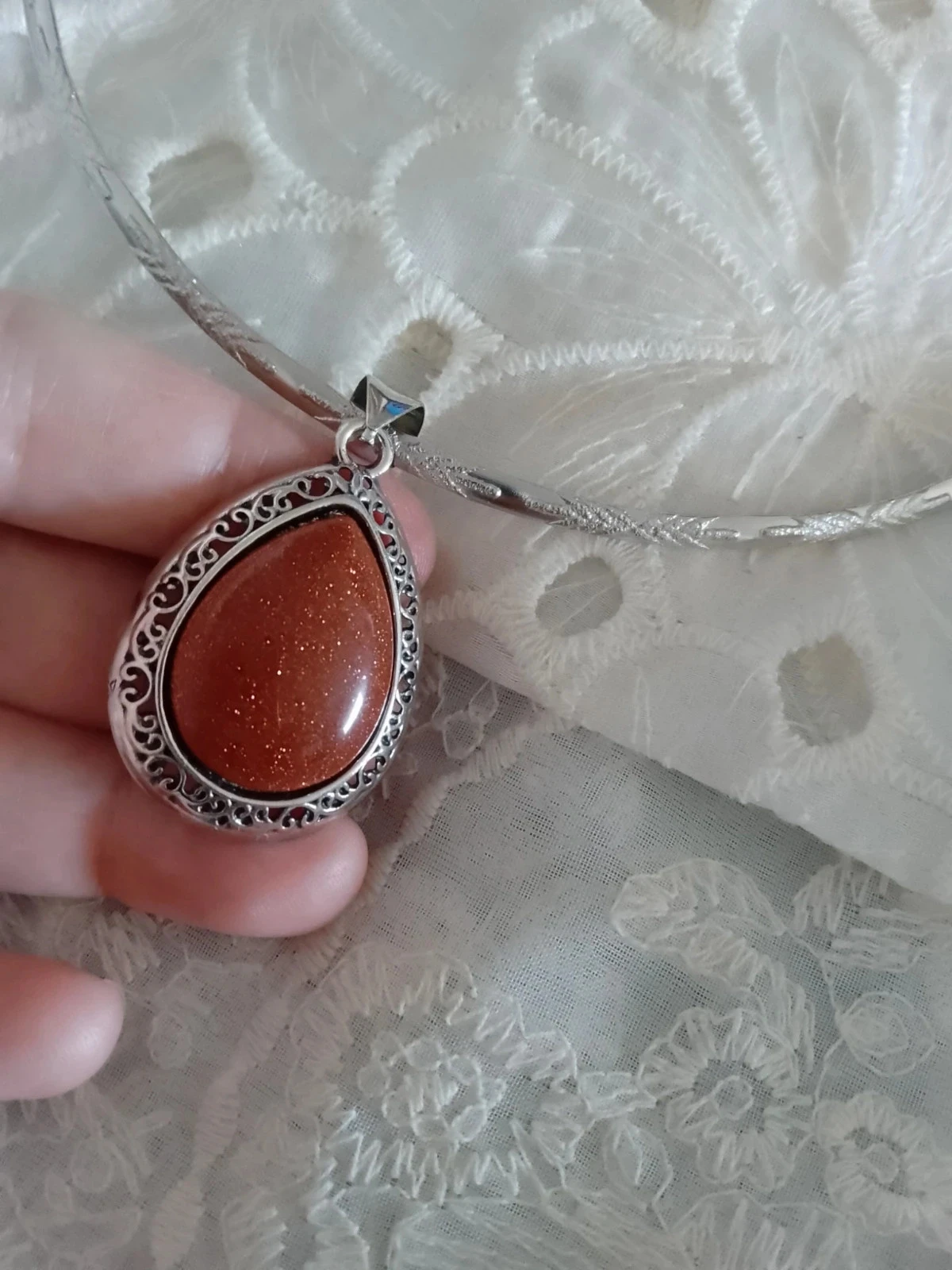 Collier torque avec pendentif argenté – photo 2